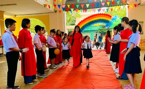 Học sinh lớp 1 ở Đà Nẵng tựu trường - Ảnh: H.B. Học sinh lớp 1 ở Đà Nẵng tựu trường - Ảnh: H.B.
