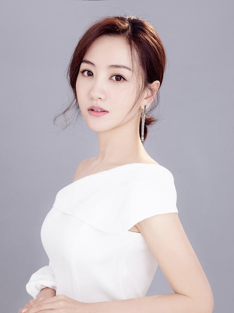 Nữ diễn viên Trung Quốc ‘cưa sừng làm nghé’ để duy trì sức hút - Ảnh 4. Dương Dung lo sợ mình sẽ bị đào thải do tuổi tác ngày một tăng - Ảnh: Sina