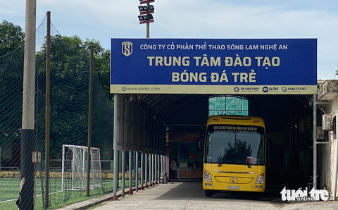 Các đội trẻ Sông Lam Nghệ An 'than' bị chậm phụ cấp 7 tháng - Ảnh 1. Trụ sở Trung tâm đào tạo bóng đá trẻ Sông Lam Nghệ An - Ảnh: DOÃN HÒA