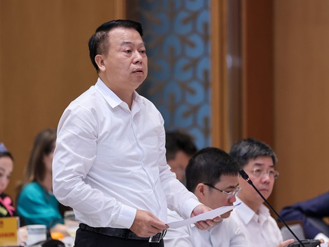 Bộ Tài chính đang nghiên cứu việc đánh thuế nhà ở thứ hai, đất chậm sử dụng - Ảnh 1. Thứ trưởng Bộ Tài chính thông tin về chính sách thuế với nhà ở, đất đai - Ảnh: VGP