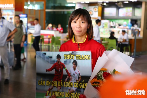 Tiền vệ Trần Thị Thùy Trang chia sẻ cảm xúc tiếc nuối và buồn khi không được ra sân thi đấu ở World Cup nữ 2023 - Ảnh: HOÀNG TÙNG Tiền vệ Trần Thị Thùy Trang chia sẻ cảm xúc tiếc nuối và buồn khi không được ra sân thi đấu ở World Cup nữ 2023 - Ảnh: HOÀNG TÙNG