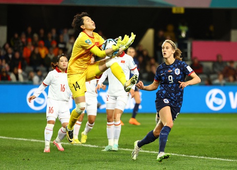Công bố top 5 Quả bóng vàng Việt Nam 2023: Đặng Văn Lâm vào danh sách- Ảnh 2. Kim Thanh thi đấu ở World Cup nữ 2023 - Ảnh: REUTERS