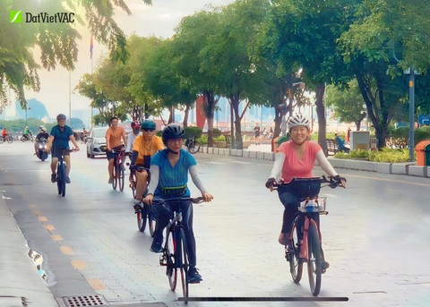 DatVietVAC lần thứ 4 liên tiếp chinh phục HRAA (2019-2023) - Ảnh 3. One More Step - hoạt động thể chất thu hút sự tham gia của đông đảo thành viên DatVietVAC