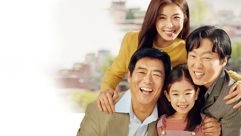 Có chủ đề xã hội bi thương nhưng Cục nợ hóa cục cưng 'mềm hóa' câu chuyện bằng lối kể nhẹ nhàng. Có chủ đề xã hội bi thương nhưng Cục nợ hóa cục cưng 'mềm hóa' câu chuyện bằng lối kể nhẹ nhàng.
