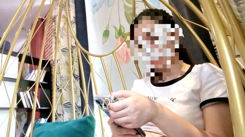Nạn nhân N.T.T. bị nhóm lừa đảo dọa tung hình ảnh lên mạng - Ảnh: TÂM LÊ Nạn nhân N.T.T. bị nhóm lừa đảo dọa tung hình ảnh lên mạng - Ảnh: TÂM LÊ