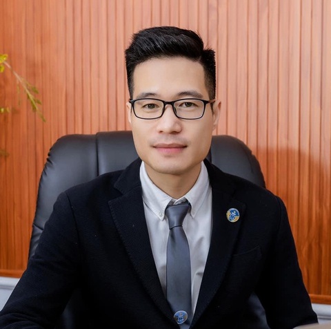 Ly hôn xong chồng không cho gặp con, tôi phải làm sao? - Ảnh 1. Luật sư Lê Hồng Hiển