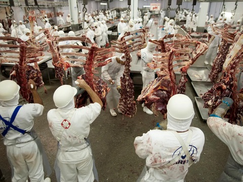 Brazil tăng lương tối thiểu, nâng thuế đánh vào giới siêu giàu - Ảnh 1. Brazil tăng lương tối thiểu, nâng thuế đánh vào giới siêu giàu - Ảnh 1.