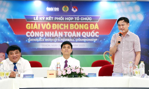 Ông Trần Anh Tú, phó chủ tịch VFF (bìa phải), tại lễ ký phối hợp tổ chức Giải vô địch bóng đá công nhân toàn quốc tháng 6-2023 tại báo Tuổi Trẻ - Ảnh: HOÀNG TÙNG Ông Trần Anh Tú, phó chủ tịch VFF (bìa phải), tại lễ ký phối hợp tổ chức Giải vô địch bóng đá công nhân toàn quốc tháng 6-2023 tại báo Tuổi Trẻ - Ảnh: HOÀNG TÙNG