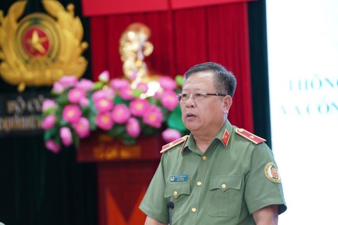 Thay đổi thông thoáng về thủ tục visa, khách quốc tế đến Việt Nam tăng mạnh - Ảnh 1. Thiếu tướng Phạm Đăng Khoa cho biết Luật Xuất nhập cảnh có nhiều sửa đổi theo hướng thông thoáng hơn về thủ tục visa - Ảnh: NAM ANH