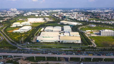TP.HCM: 17/46 đối tượng thuê nhà trong khu Công nghệ cao dù không là chuyên gia - Ảnh 1. Thanh tra TP xác định có 17 trường hợp thuê nhà trong Khu công nghệ cao không đúng đối tượng - Ảnh: QUANG ĐỊNH