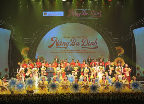 Chương trình nghệ thuật ‘Nắng Ba Đình’: Tái hiện mùa thu lịch sử - Ảnh 3. Chương trình đã diễn ra thành công tốt đẹp