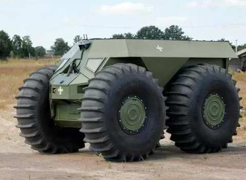 Ukraine và Nga cùng đưa 'đội quân robot' vào tham chiến - Ảnh 1. Một robot quân sự không người lái - Ảnh: MYKHAILO FEDOROV/X