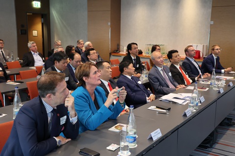 Doanh nghiệp quốc tế muốn học hỏi mô hình thu hút đầu tư FDI của Bắc Ninh - Ảnh 1. Các nhà đầu tư cho biết khi đầu tư vào Việt Nam, họ thường nhận được sự hỗ trợ mạnh mẽ từ chính quyền địa phương - Ảnh: H.T
