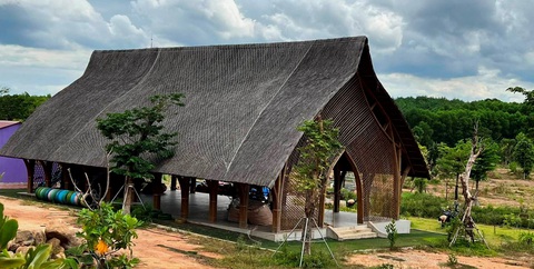 Công trình trái phép nhưng huyện vẫn đề nghị không tháo dỡ vì …tính nhân văn - Ảnh 1. Công trình trái phép trên đất nông nghiệp của Công ty TNHH giáo dục trải nghiệm Trưng Vương Garden được đề nghị giữ nguyên - Ảnh: QUỐC NAM
