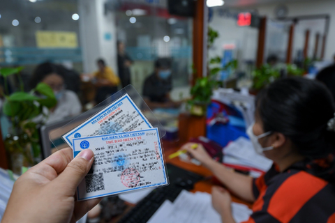 Học sinh, sinh viên tham gia bảo hiểm y tế sẽ nhận được nhiều quyền lợi khám chữa bệnh - Ảnh: NAM TRẦN Người có thẻ bảo hiểm y tế được chi trả như thế nào khi đi khám chữa bệnh là vấn đề được nhiều người quan tâm - Ảnh: NAM TRẦN