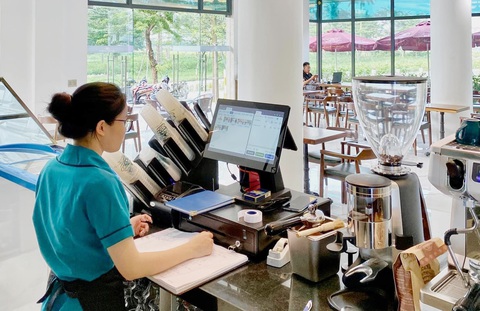 Start-up công nghệ Việt lọt top 100 Forbes Châu Á 2023 - Ảnh 1. Start-up công nghệ Việt KiotViet.vn lọt top 100 Forbes châu Á 2023 - Ảnh: MINH TRANG