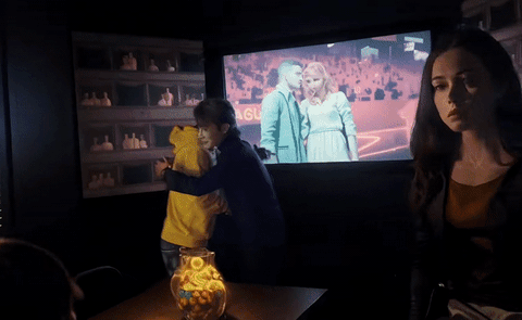 Jack và Messi chào nhau trong MV "Từ nơi tôi sinh ra" ra mắt tối 31-8. Messi chỉ xuất hiện khoảng 4 giây trong MV - Ảnh: Cắt từ clip Jack và Messi chào nhau trong MV "Từ nơi tôi sinh ra" ra mắt tối 31-8. Messi chỉ xuất hiện khoảng 4 giây trong MV - Ảnh cắt từ clip