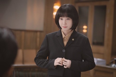 Rating phim Nữ luật sư kỳ lạ Woo Young Woo không ngừng tăng Rating phim Nữ luật sư kỳ lạ Woo Young Woo không ngừng tăng sau tập 1