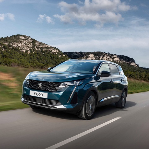 Cơ hội sở hữu SUV Châu Âu Peugeot với ưu đãi hấp dẫn - Ảnh 4. Peugeot 5008 – SUV cao cấp cho doanh nhân và gia đình