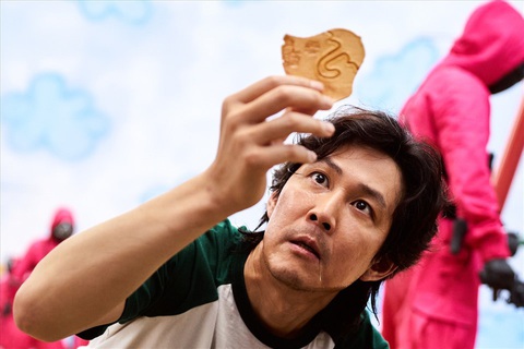Chờ đợi gì trong ‘bom tấn’ Squid Game 2? - Ảnh 2. Tài tử Lee Jung Jae tiếp tục đóng chính trong Squid Game 2 - Ảnh: Netflix