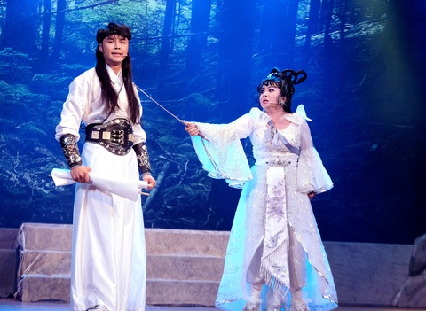 Cải lương Việt nhưng kể tích Tàu - Ảnh 2. Vở Sóng gió Đại Minh triều của sân khấu Chí Linh - Vân Hà - Ảnh: LINH ĐOAN