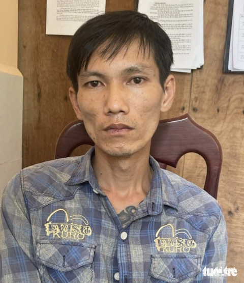 Bắt hai gã thợ hồ chuyên đột nhập trộm tổ yến ở miền Tây - Ảnh 3. Nguyễn Văn Yên tại cơ quan công an - Ảnh: H.T.