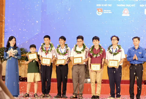 6 thí sinh chiến thắng Tin học trẻ toàn quốc năm 2023 - Ảnh 3. 6 thí sinh đoạt giải nhất hội thi Tin học trẻ toàn quốc - Ảnh: HÀ THANH