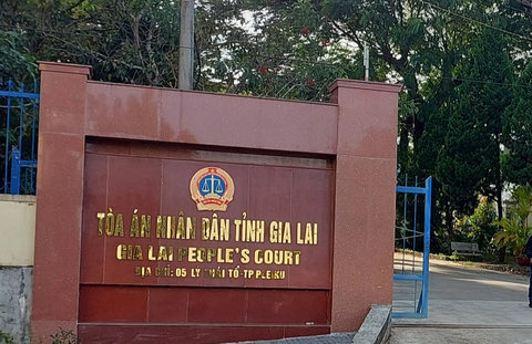 Thẩm phán ở Gia Lai bị bắt cùng cáo buộc xâm phạm hoạt động tư pháp - Ảnh 1. Cổng trụ sở Tòa án nhân dân tỉnh Gia Lai - nơi ông Võ Đình Sớm công tác - Ảnh: ĐÌNH CƯƠNG