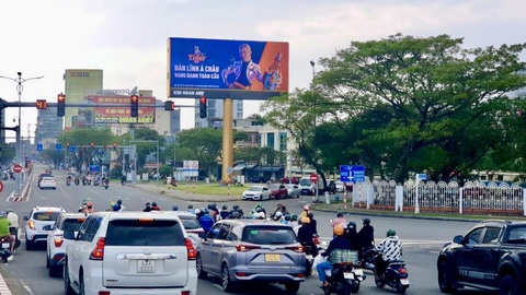 Mãnh hổ Á châu: Hành trình ‘30 năm cùng nhau bản lĩnh’ với người Việt - Ảnh 10. Tiger Beer đã từng bước chinh phục trái tim người Việt, cho dù đó là người tiêu dùng, khán giả của những sự kiện đặc biệt của hãng hay người hâm mộ của những gương mặt bản lĩnh như Tóc Tiên, Quốc Cơ - Quốc Nghiệp, nhà thiết kế Công Trí và hàng triệu bản lĩnh Việt khác. Tất cả mọi hoạt động hướng đến người dùng của Tiger Beer đều đã thể hiện tinh thần 30 năm cùng Việt Nam ‘Đánh thức bản lĩnh’.