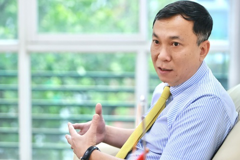 Trực tiếp: Chủ tịch VFF đang bàn về mục tiêu World Cup của bóng đá Việt Nam - Ảnh 1. Chủ tịch VFF Trần Quốc Tuấn cho biết bóng đá nữ vẫn khó thu hút tài trợ - Ảnh: NGUYỄN KHÁNH