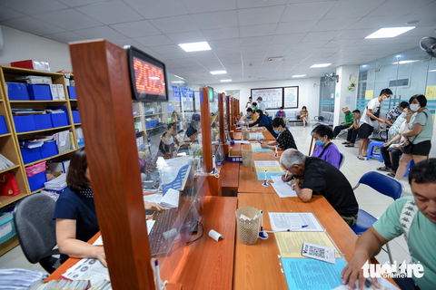 Dự thảo Luật Bảo hiểm xã hội (sửa đổi) đề xuất nhiều quyền lợi để hạn chế rút bảo hiểm xã hội một lần - Ảnh: NAM TRẦN Dự thảo Luật Bảo hiểm xã hội (sửa đổi) đề xuất nhiều quyền lợi để hạn chế rút bảo hiểm xã hội một lần - Ảnh: NAM TRẦN