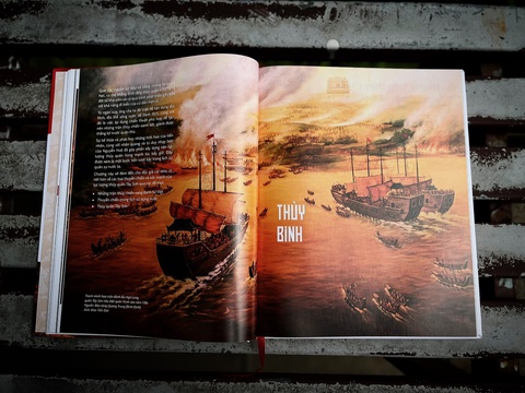 Cuốn sách của 'người con Bình Định yêu kính Quang Trung hoàng đế' - Ảnh 4. Cuốn sách của 'người con Bình Định yêu kính Quang Trung hoàng đế' - Ảnh 4.