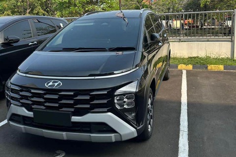 Hyundai Stargazer X lộ diện hoàn chỉnh trước ngày ra mắt - Ảnh 2. Đầu xe mang thiết kế đậm chất SUV, trừ đèn ban ngày dạng thanh ngang đặc trưng của bản MPV - Ảnh: Headlightmag