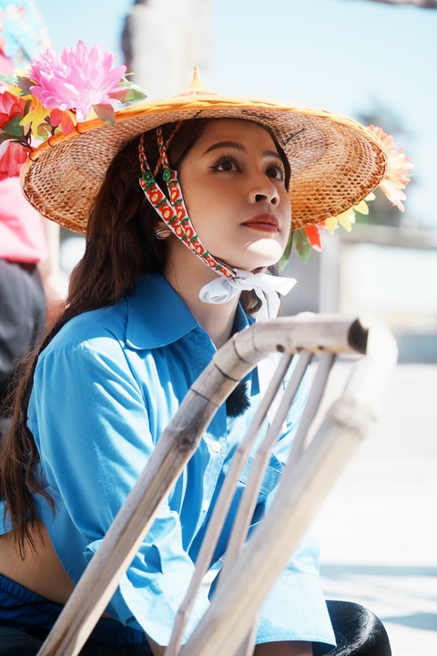 Chi Pu xuất hiện với hình ảnh rạng rỡ, đáng yêu trong show ẩm thực Trung Quốc Chi Pu xuất hiện với hình ảnh rạng rỡ, đáng yêu trong show ẩm thực Trung Quốc