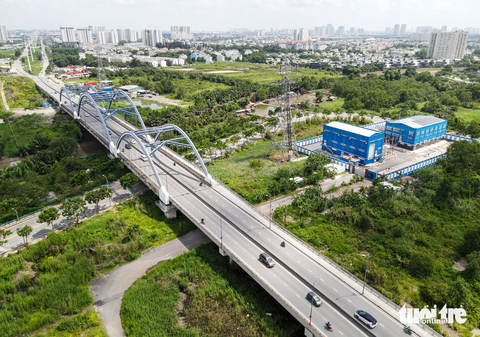Toàn cảnh 3,6km đoạn vành đai 2 được đề xuất mở từ cầu Phú Hữu đến đường Võ Nguyên Giáp - Ảnh 10. Tuyến đường vành đai 2 TP.HCM có ý nghĩa rất quan trọng đối với quy hoạch giao thông sau khi được hoàn thiện khép kín. Giúp hạn chế được một lượng lớn phương tiện vận tải đi vào trung tâm thành phố. Qua đó, giảm thiểu được tình trạng ùn tắc và mất an toàn giao thông
