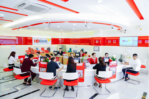 Ngân hàng bắt tay vào Basel III - Ảnh 1. HDBank cũng vừa công bố chính thức chinh phục bộ chuẩn mực Basel III và sẽ áp dụng toàn diện vào quản trị kinh doanh, quản trị ngân hàng - Ảnh: HDB