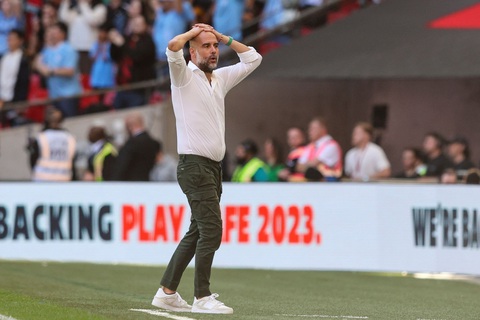 Pep Guardiola chỉ trích luật mới khiến Man City thất bại ở Siêu Cúp Anh - Ảnh 1. HLV Pep Guardiola cho rằng luật bù giờ mới có phần không hợp lý - Ảnh: GETTY