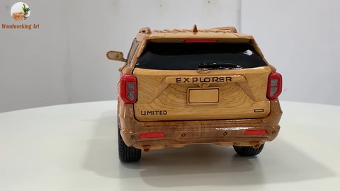 9x 'xắn tay áo' làm Ford Explorer 2023 từ gỗ, báo Mỹ khen 'quá tinh tế' - Ảnh 15. 9x 'xắn tay áo' làm Ford Explorer 2023 từ gỗ, báo Mỹ khen 'quá tinh tế' - Ảnh 15.