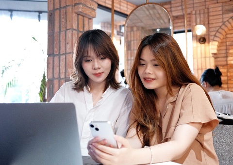 Tiết kiệm tới 300.000 đồng khi đặt vé máy bay qua ứng dụng ngân hàng và ví VNPAY - Ảnh 1. Tiết kiệm tới 300.000 đồng khi đặt vé máy bay qua ứng dụng ngân hàng và ví VNPAY - Ảnh 1.