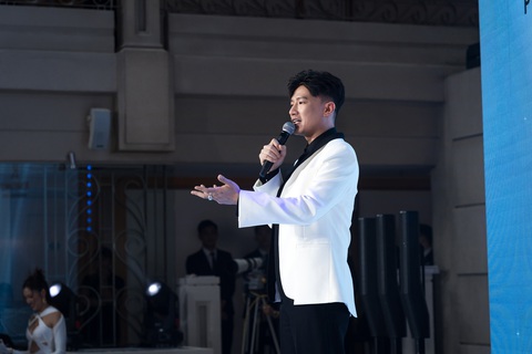 Dược sĩ Tiến khẳng định The New Mentor khác biệt và duy nhất - Ảnh 4. Đáp trả ý kiến copy chương trình khác, Dược sĩ Tiến khẳng định The New Mentor khác biệt và duy nhất