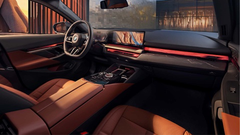 BMW 5-Series đời mới có bản kéo dài sau 3 tháng, mượn trang bị khủng nhất từ đàn anh 8-Series - Ảnh 5. BMW 5-Series đời mới có bản kéo dài sau 3 tháng, mượn trang bị khủng nhất từ đàn anh 8-Series - Ảnh 5.