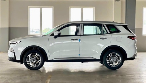 Tin tức giá xe: Ford Territory bản đắt nhất chỉ còn dưới 900 triệu đồng - Ảnh 5. Xe sử dụng động cơ được sản xuất bởi liên doanh của Ford tại Trung Quốc. Máy 1.5L tăng áp có công suất 160 mã lực, mô-men xoắn 248 Nm, kết hợp số tự động 7 cấp và dẫn động cầu trước. Thông số này nằm giữa CX-5 2.0L và CR-V 1.5L tăng áp - Ảnh: Đại lý Ford/Facebook