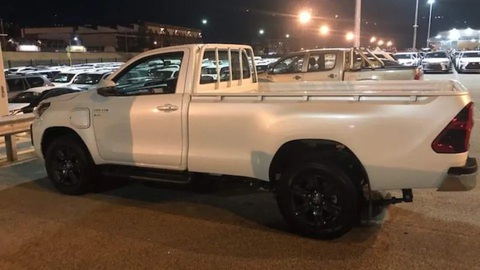 Toyota Hilux thuần điện từng ra mắt Đông Nam Á xuất hiện trở lại, sớm có bản thành phẩm chào hàng - Ảnh 3. Đuôi xe dài cực kỳ phù hợp để sử dụng cho mục đích thương mại - Ảnh: Drive