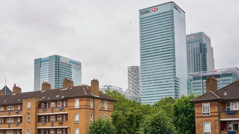 Phải làm gì với tòa nhà chọc trời 45 tầng ở London không có người thuê? - Ảnh 1. Tòa tháp HSBC London (Anh) - Ảnh: FINANCIAL TIMES