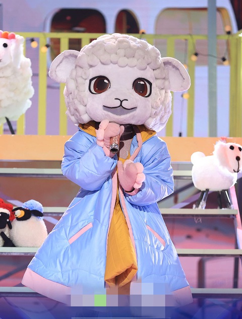 Xuất hiện mascot Bố Gấu, Cáo Tiểu Thư sở hữu giọng hát khủng - Ảnh 5. Và Cừu Bông cũng sẽ tái xuất sau lần mở màn với giọng ca gây bão mạng
