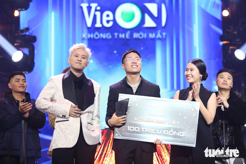 24K Rright đoạt ngôi á quân với 18,11% tổng bình chọn - Ảnh: PHƯƠNG QUYÊN 24k.Right đoạt ngôi á quân với 18,11% tổng bình chọn - Ảnh: PHƯƠNG QUYÊN