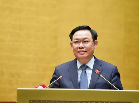 'Bác hy vọng nhiều cháu khi trưởng thành trở thành đại biểu Quốc hội thực sự' - Ảnh 3. Chủ tịch Quốc hội Vương Đình Huệ phát biểu tại phiên họp giả định "Quốc hội trẻ em" lần thứ nhất, năm 2023 - Ảnh: BẢO KHANH