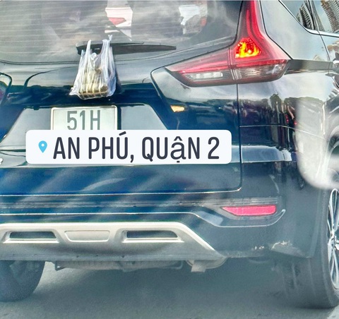 Ảnh vui 11-9: Tá hỏa với hình chụp bạn gái của anh người yêu - Ảnh 8. Chở cả quê thương...