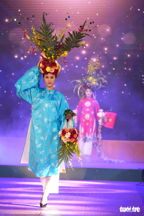 Chiêm ngưỡng những bộ trang phục từ hoa Đà Lạt trên sàn catwalk - Ảnh 12. Ảnh: M.V