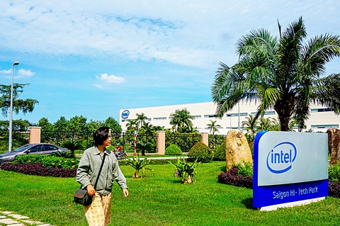 Nhà máy Intel Việt Nam tại Khu công nghệ cao TP.HCM - Ảnh: H.Đ. Nhà máy Intel Việt Nam tại Khu công nghệ cao TP.HCM - Ảnh: H.Đ.
